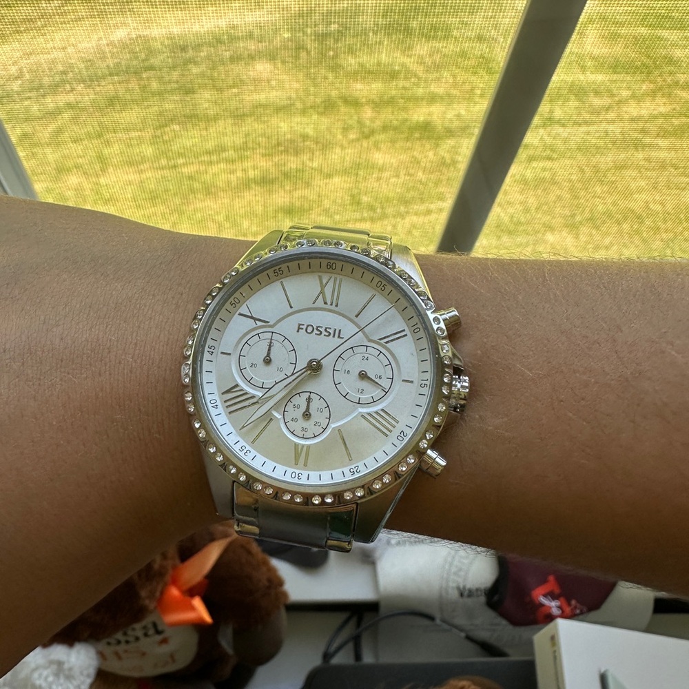 silver diamond fossil watch